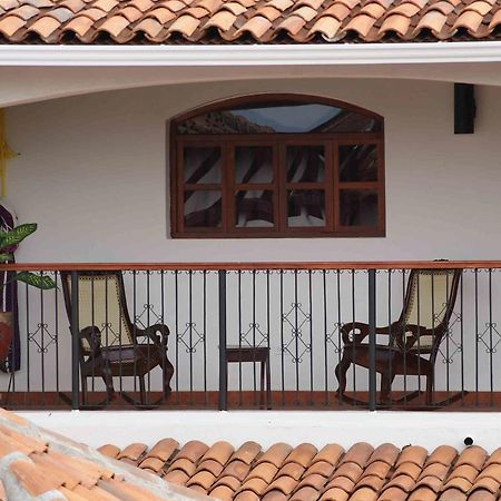 Hotel Cacique Adiact León Kültér fotó